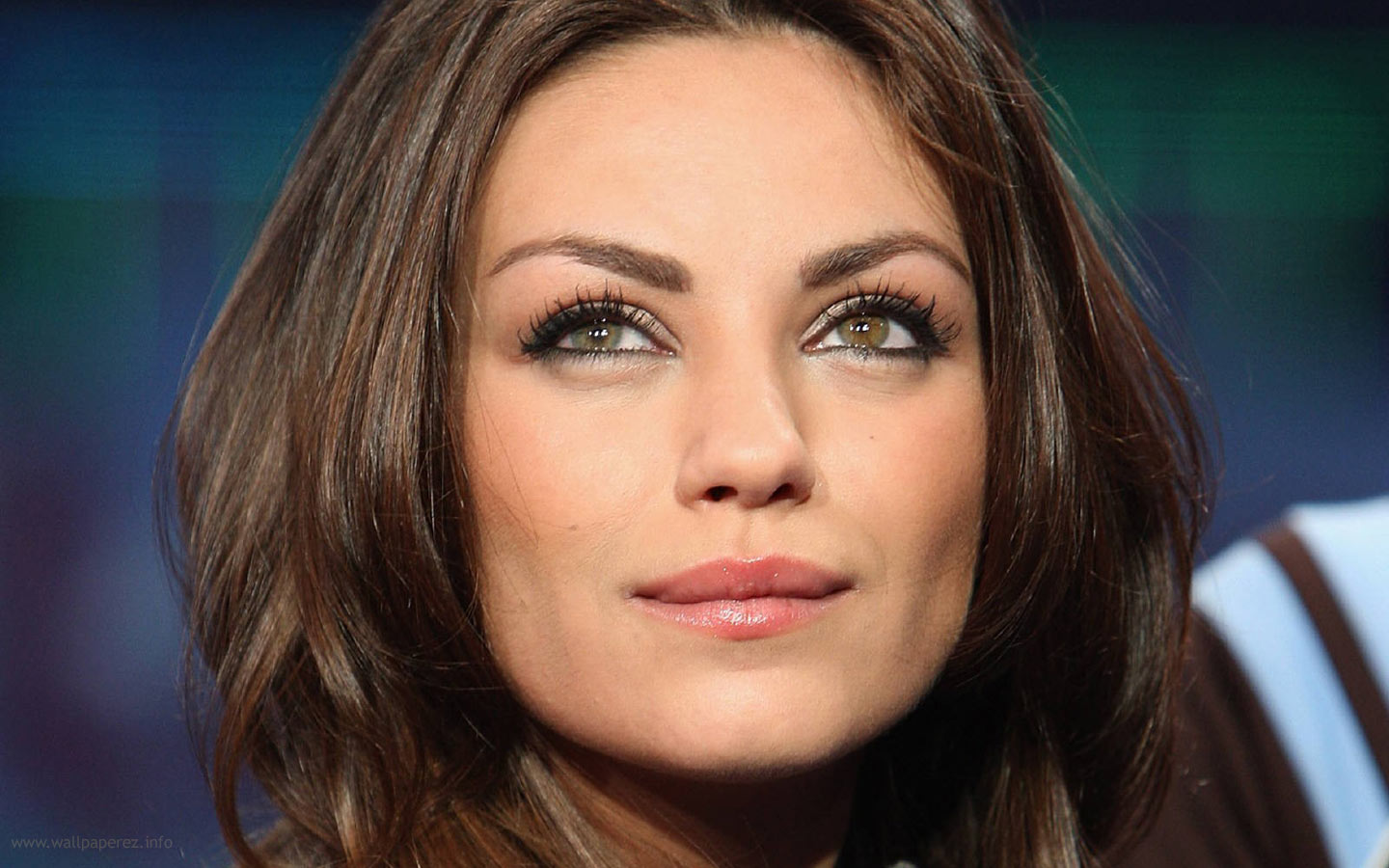 mila kunis eyes heterochromia